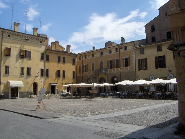 Mantova PiazzaBroletto1