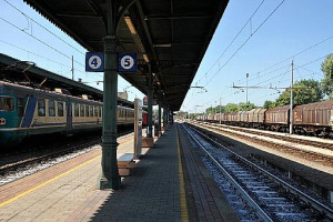 Mantova StazionedeiTreni Binari2