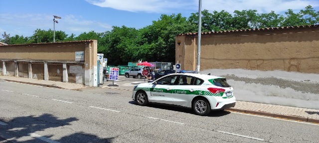 Mantova PoliziaLocale AbbandonoRifiuti-5Giugno