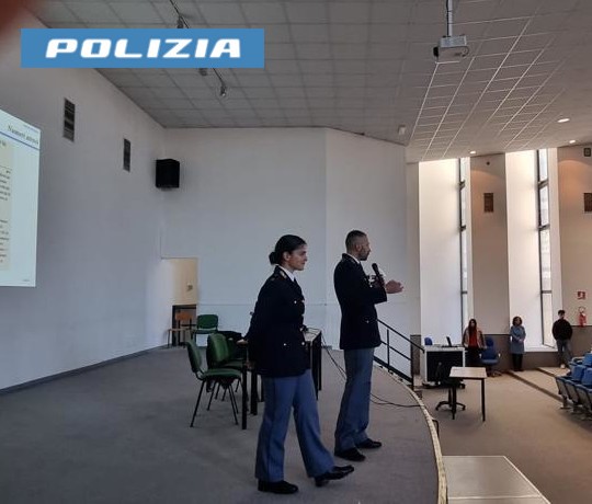 CastiglioneDelleStiviere PolziaStatale IncontroStudenti-25Novembre