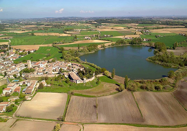 CastellaroLagusello Vista1