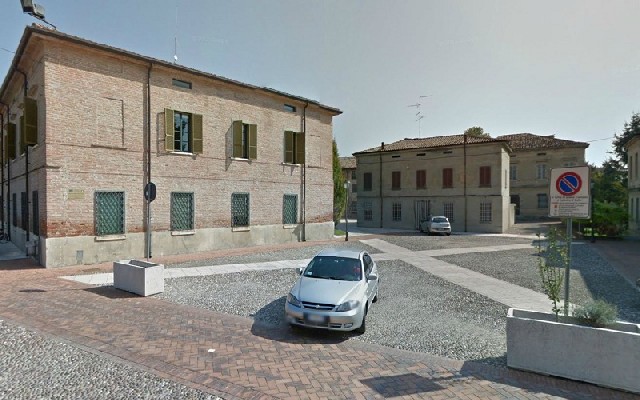 Gonzaga PiazzaCastello2