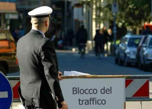 Inquinamento Smog BloccoTraffico3