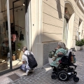 'Strada facendo': arrivano le prime rampe e i primi campanelli nei negozi del centro. Domenica 20 se...